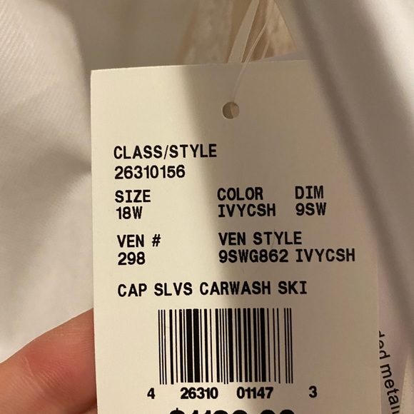 Brand New Wedding Dress from David’s Bridal. - Picture 4 of 6